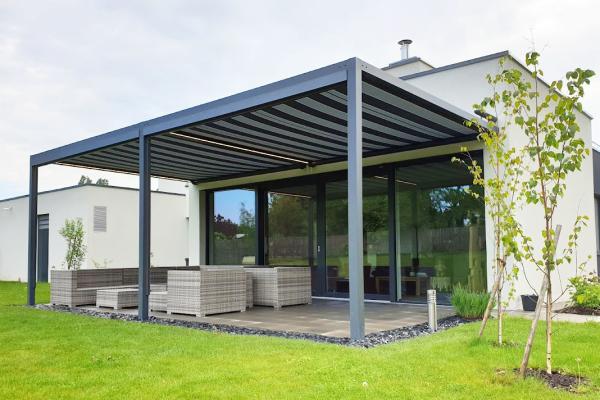 Pergola à toile enroulable